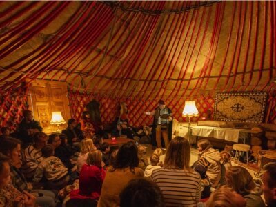 Geschichten erzählen in Jurte